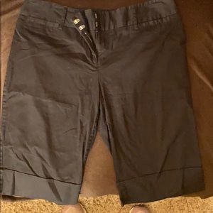 Super cute black Bermuda shorts